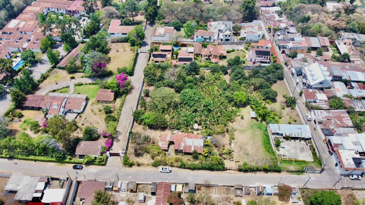 Interesante propiedad en venta en San Juan El Obispo — foto 3 de 3