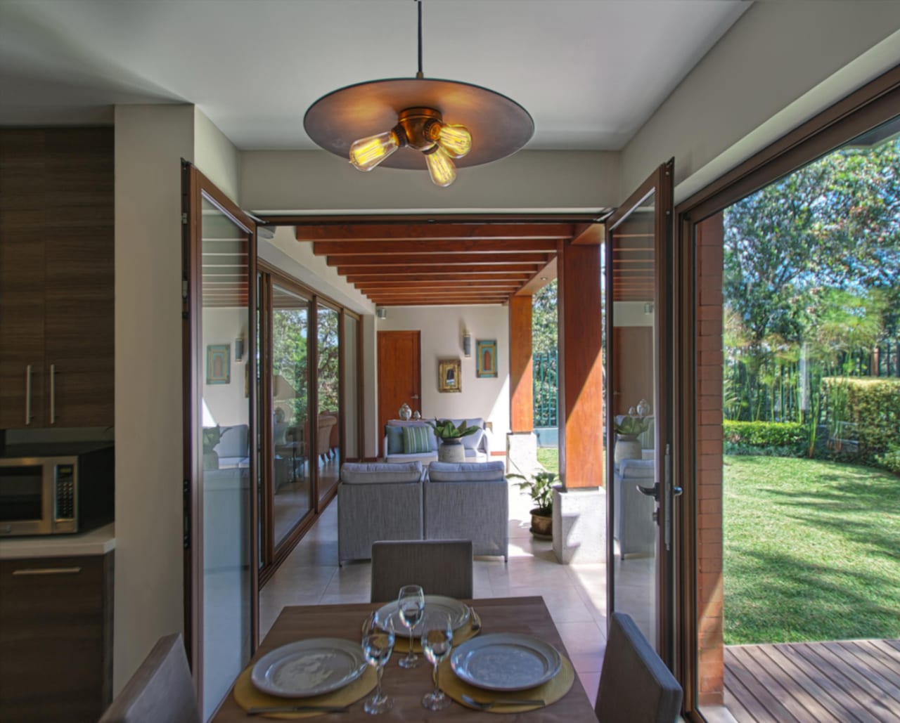 Exclusiva casa familiar en condominio en zona 16 rodeada de naturaleza — foto 8 de 10