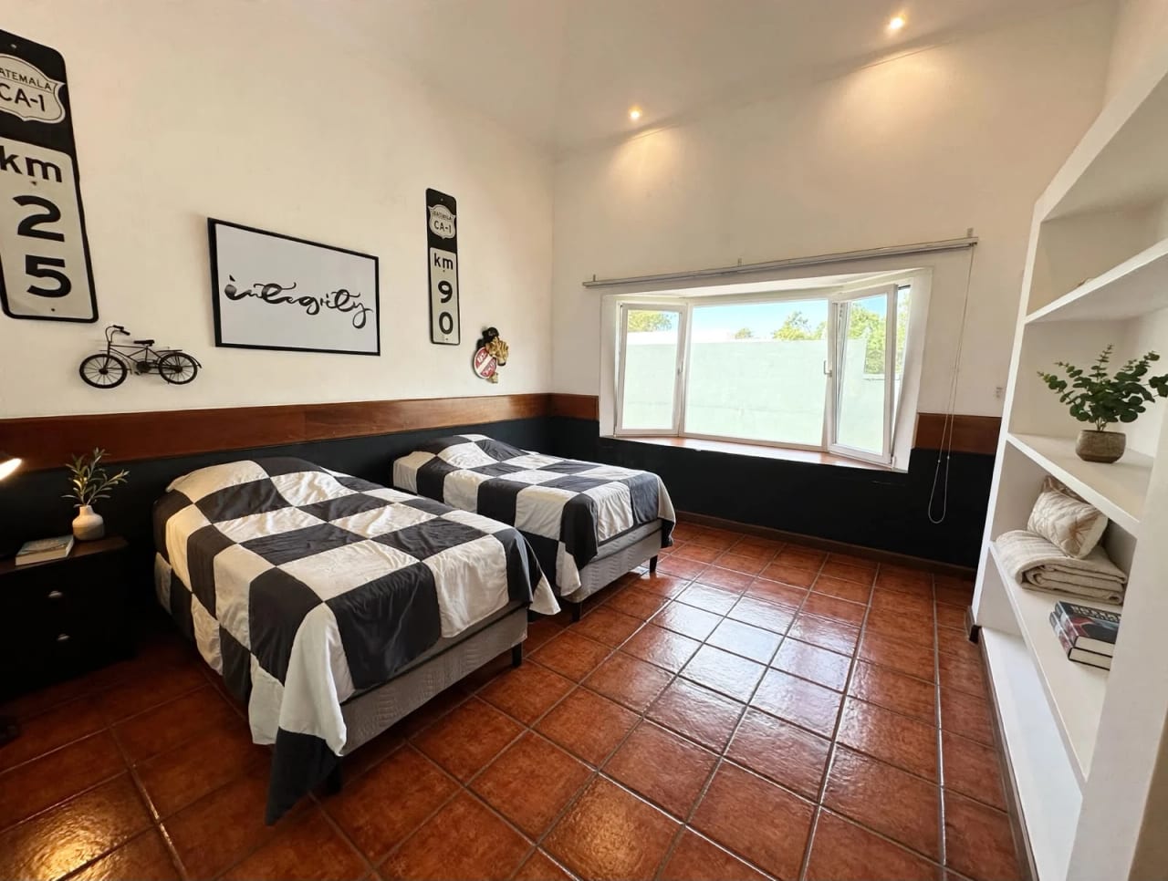 CASA EN ZONA 10. GRAN OPORTUNIDAD — foto 5 de 12