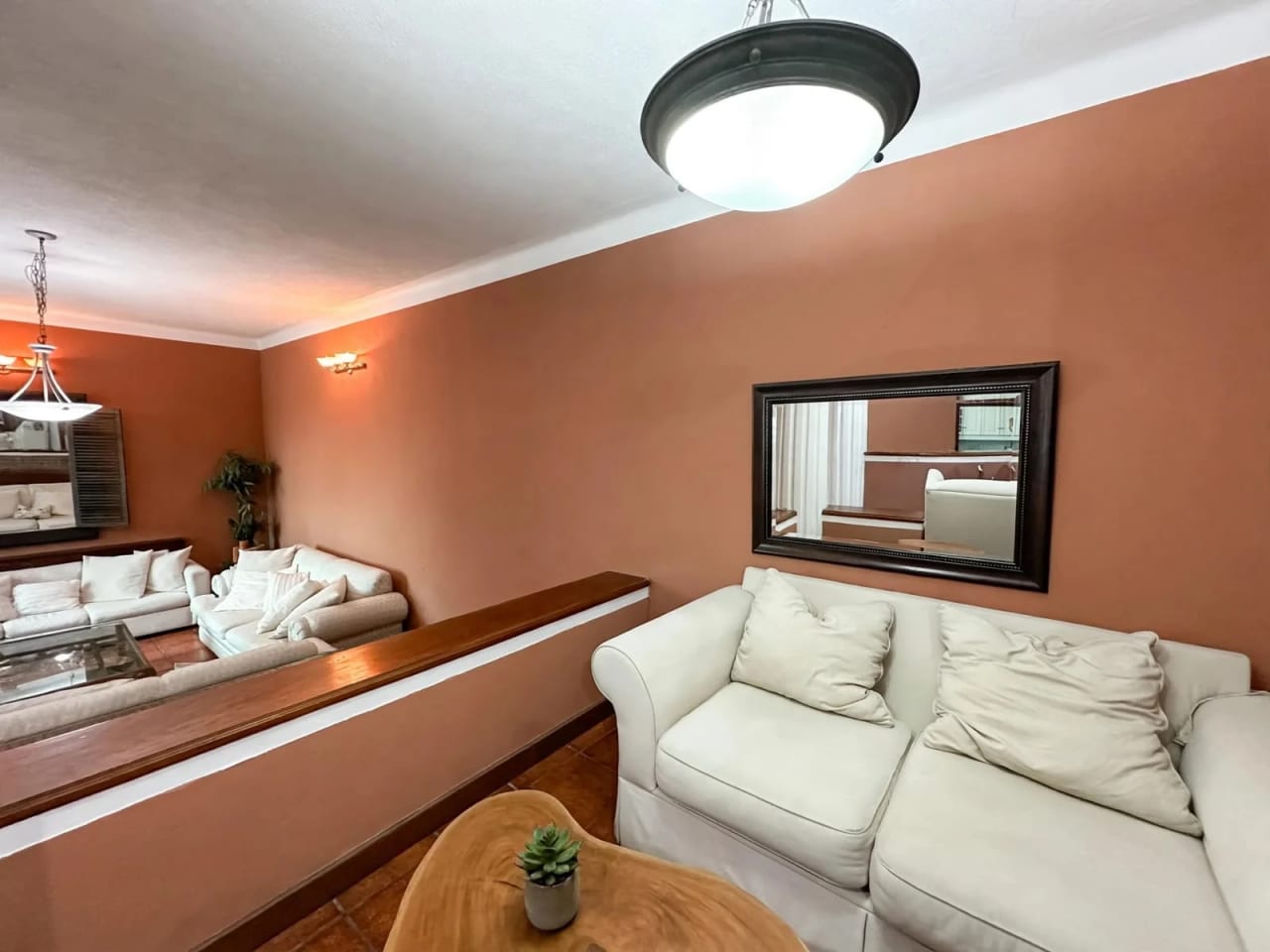 CASA EN ZONA 10. GRAN OPORTUNIDAD — foto 3 de 12
