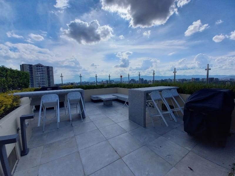 ALQUILER APARTAMENTO ZONA 15 — foto 11 de 12
