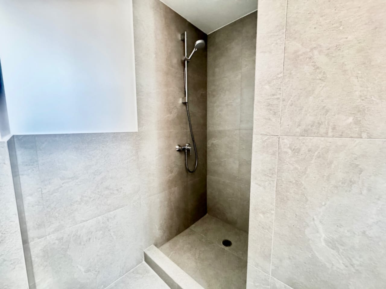 Apartamento de 1 dormitorio en venta zona 10, a pasos del CC La Estación — foto 6 de 17
