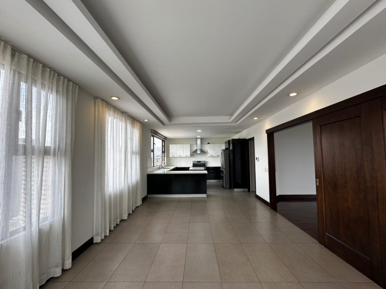 Espectacular PENTHOUSE en ZONA 14 — foto 3 de 16