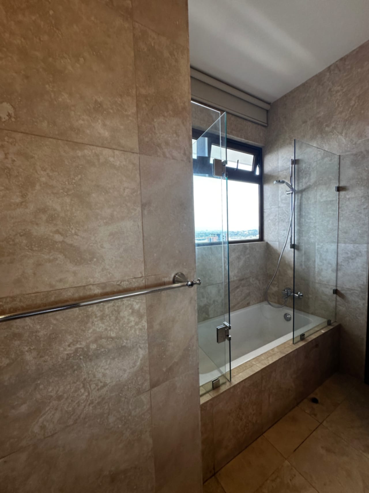 Espectacular PENTHOUSE en ZONA 14 — foto 5 de 16