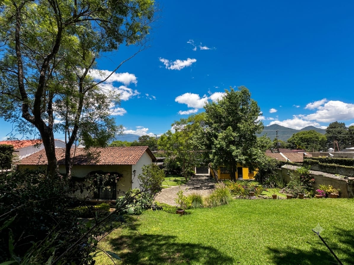 CASA ANTIGUA GUATEMALA. Terreno grande — foto 5 de 11