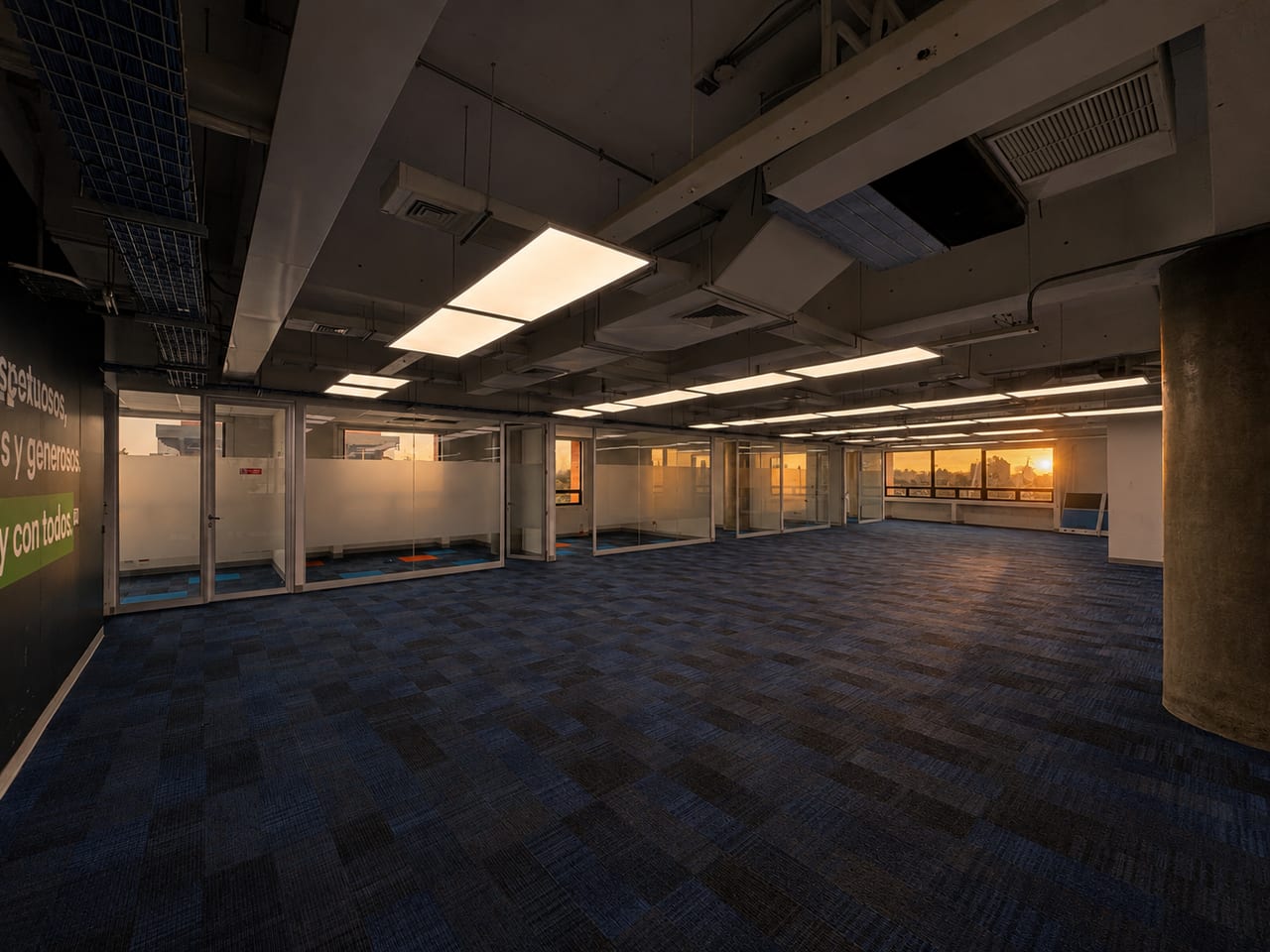 Oficina de 1,013.63 m² en Renta en Avenida de las Américas, zona 13. — foto 4 de 11