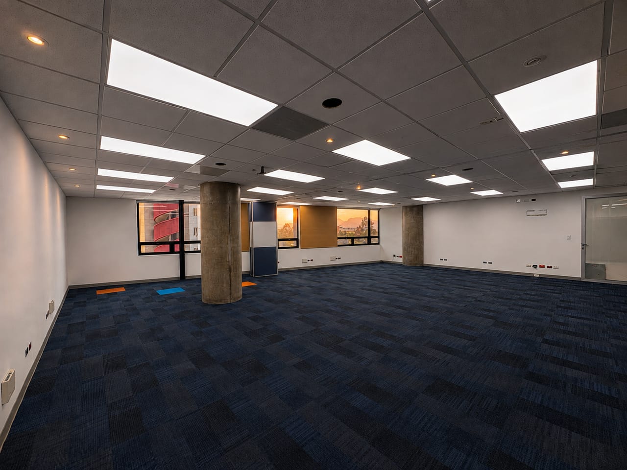 Oficina de 1,013.63 m² en Renta en Avenida de las Américas, zona 13. — foto 5 de 11