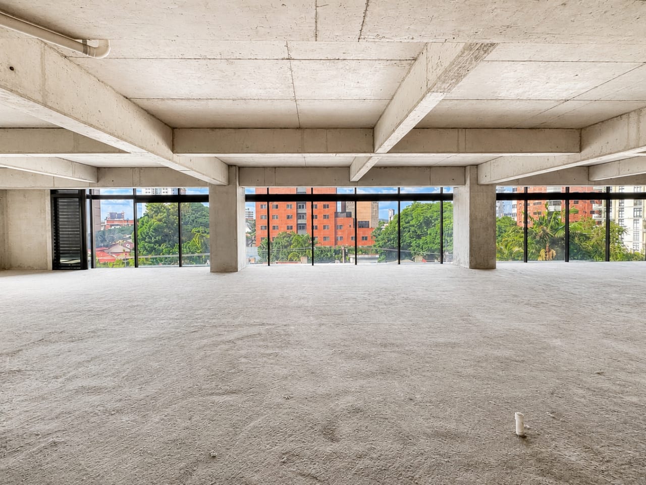 Oficina en Venta en Zona 10 | 456.53 M² + 15 Parqueos — foto 4 de 6