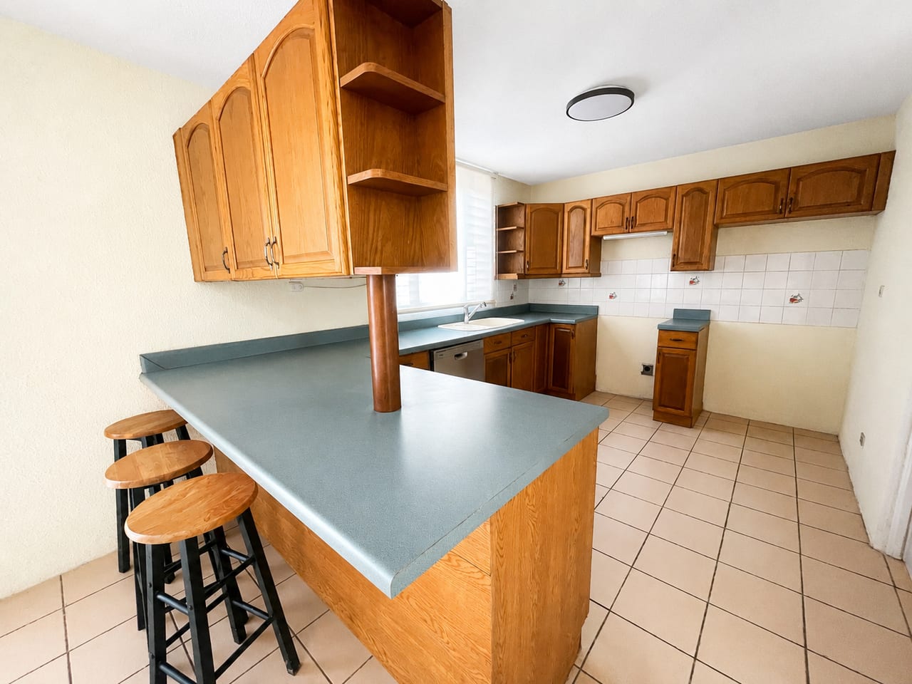 Casa en renta en condominio, Zona 16 | 3 dormitorios — foto 1 de 4