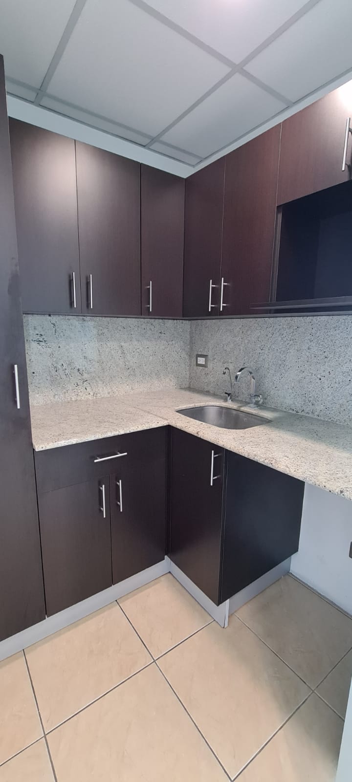 Oficina en venta en zona 10 — foto 7 de 11