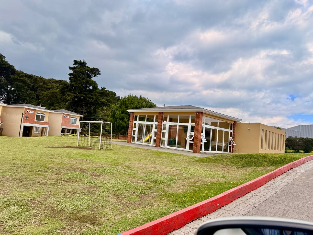 Casa en condominio (copia) — foto 1 de 10