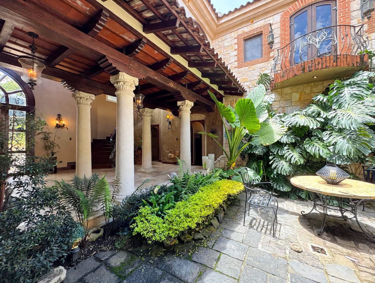 Espectacular Casa Familiar en Venta en Muxbal — foto 2 de 17