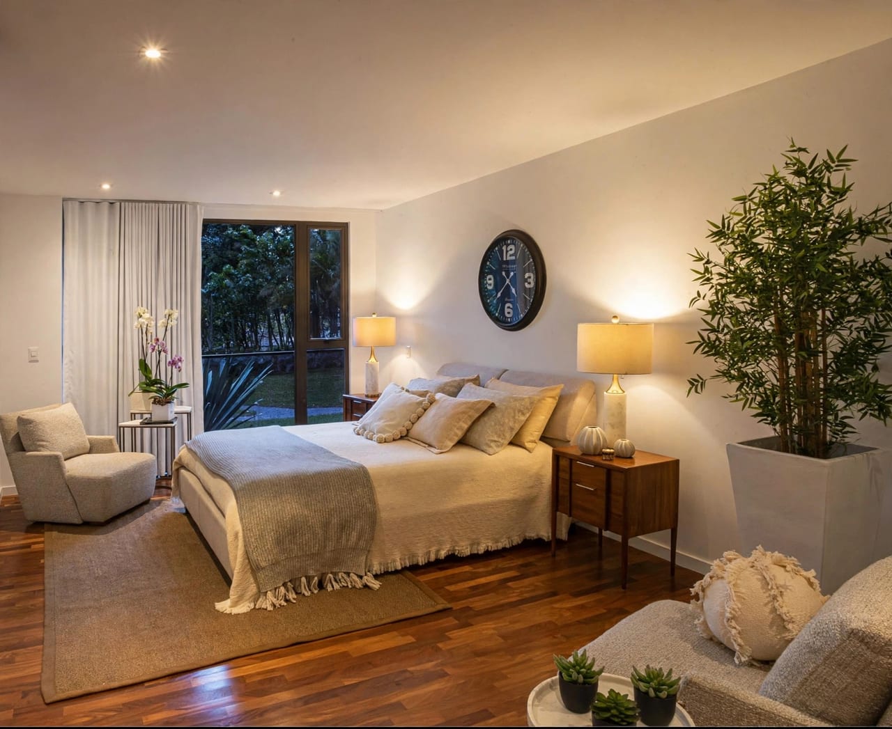 Apartamento en alquiler zona 10, muy cerca de zona 14 — foto 6 de 13
