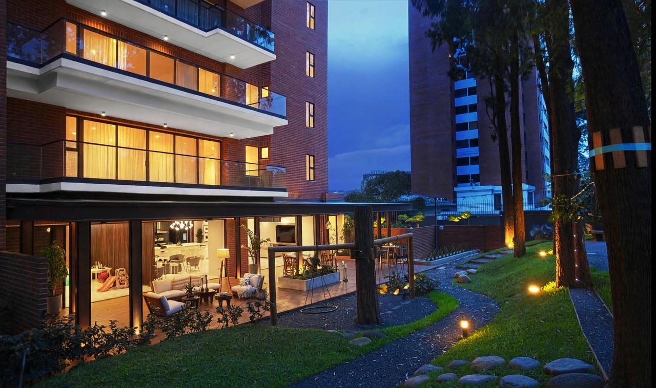 Apartamento en alquiler zona 10, muy cerca de zona 14 — foto 8 de 13