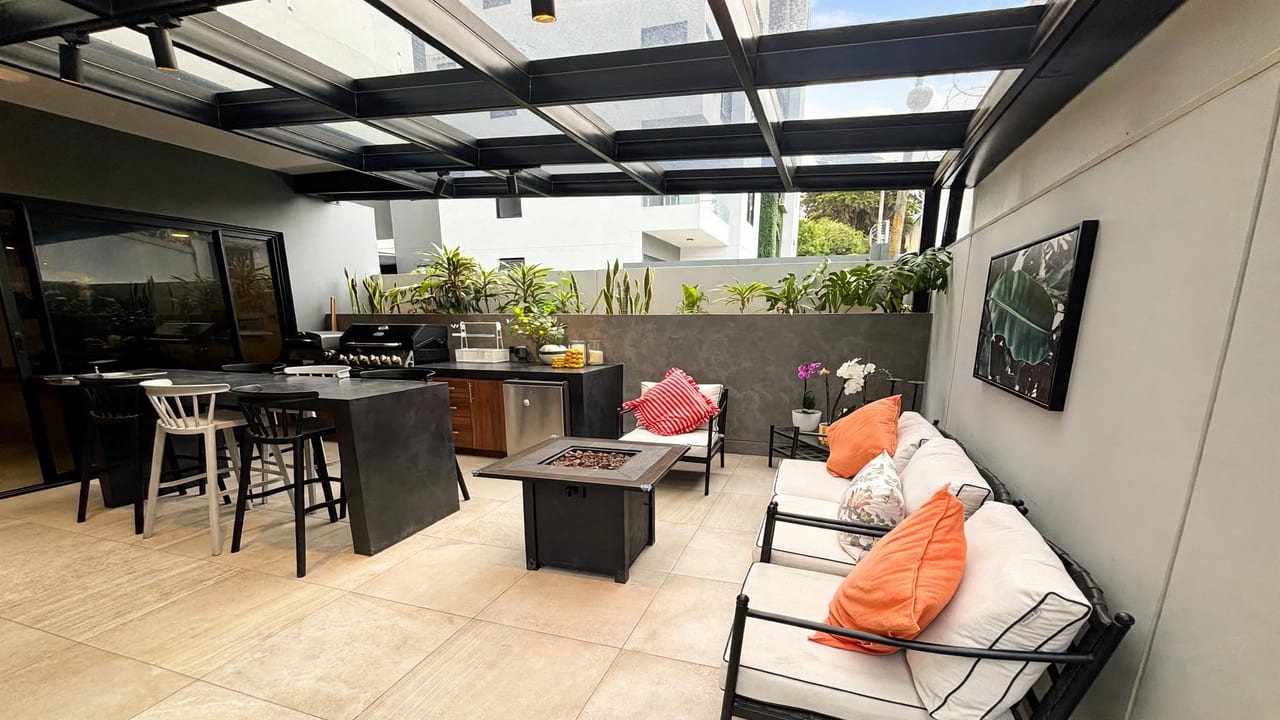 Apartamento en venta en zona 15 VH1 con Pérgola y Jardín — foto 1 de 10