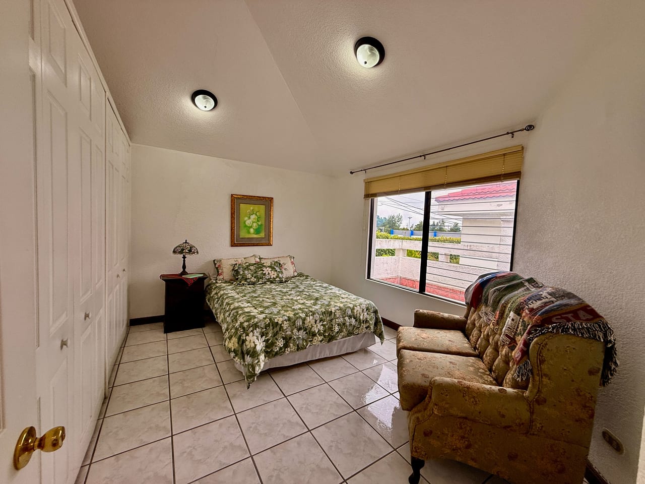 Espaciosa casa en venta — foto 6 de 13