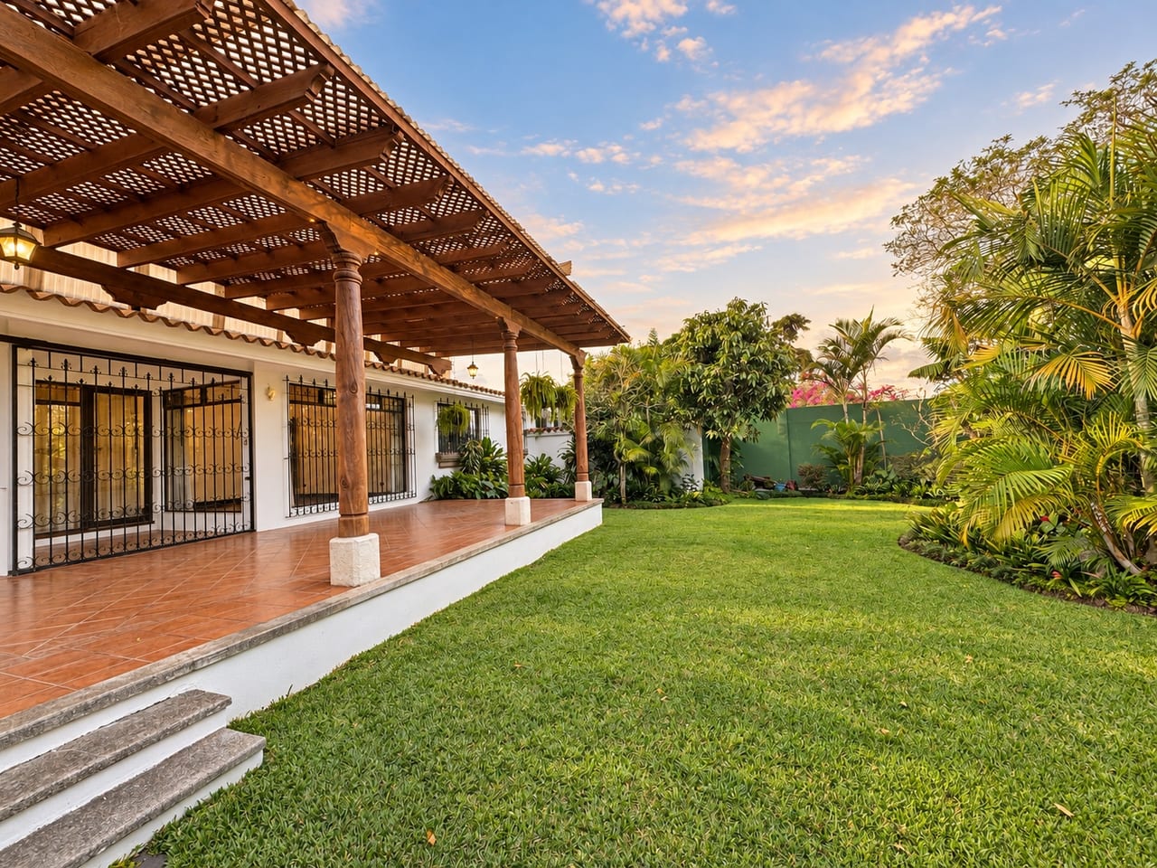 Casa en Renta en San Lázaro Zona 15 — foto 1 de 16
