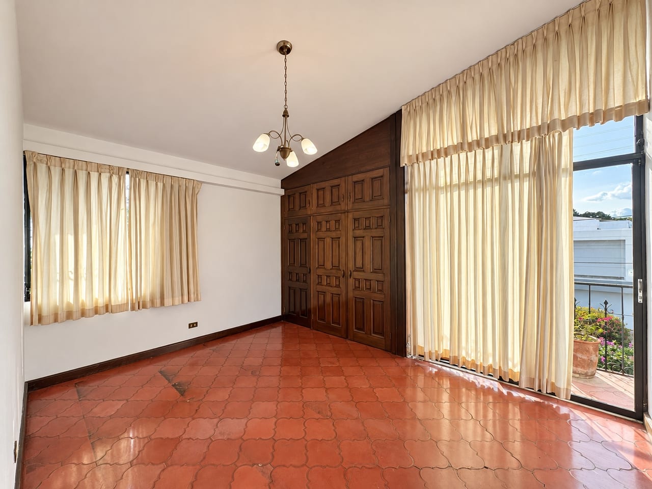 Casa en Renta en San Lázaro Zona 15 — foto 9 de 16