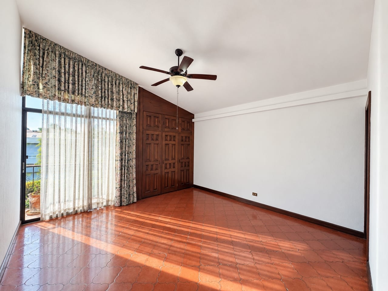 Casa en Renta en San Lázaro Zona 15 — foto 10 de 16