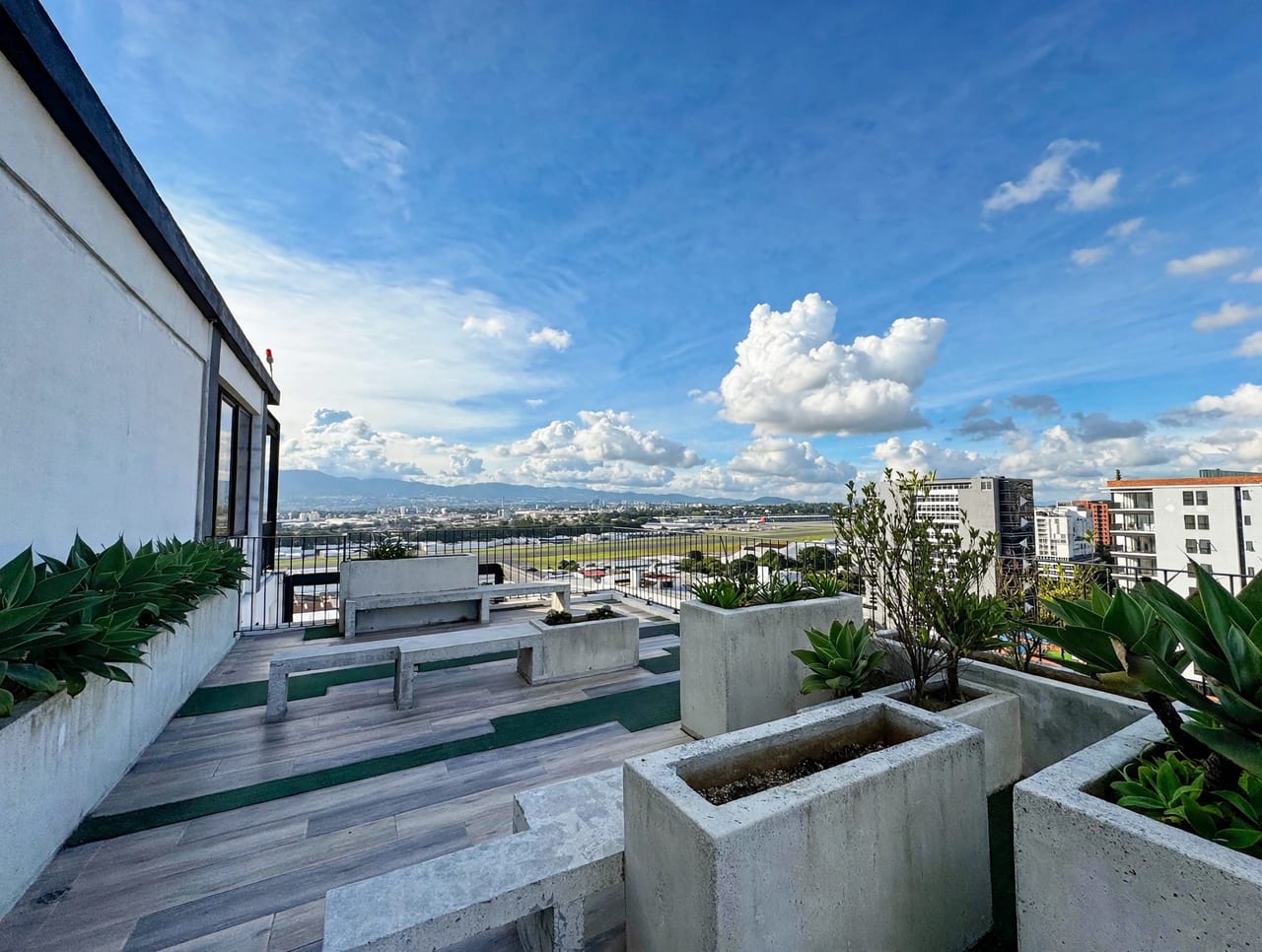 Apartamento con jardín en venta de 2 dormitorios, zona 13 — foto 13 de 15