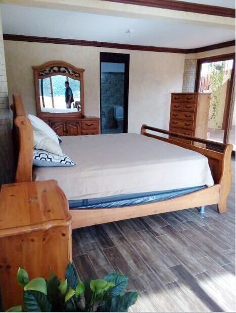 Amplia casa en venta con espacio adicional para un pequeño negocio. Ubicada en Zona 15 — foto 7 de 11