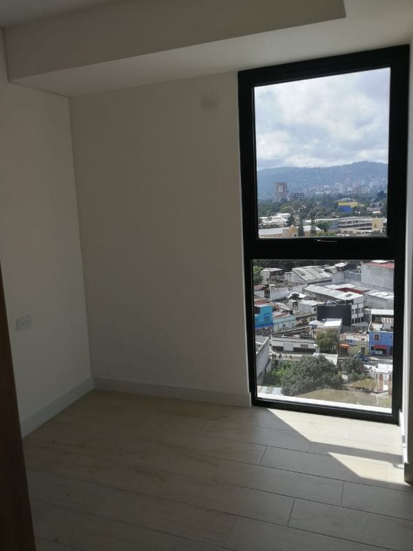 QUO zona 4, APTO CON TERRAZA — foto 4 de 7