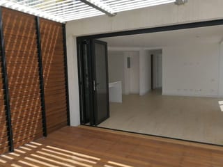 QUO  zona 4, APTO CON TERRAZA — miniatura 3 de 7