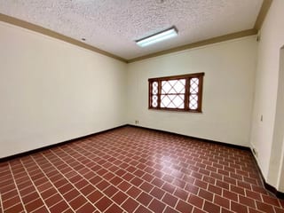 ZONA 11, Casa grande de esquina en alquiler en Mariscal — miniatura 5 de 9