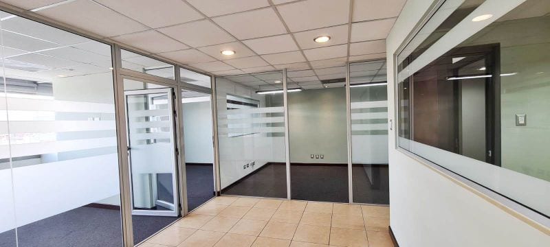 Oficina 76 m2 en renta, zona 10 Torino — foto 1 de 15