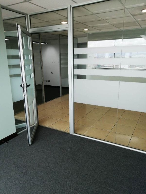 Oficina 76 m2 en renta, zona 10 Torino — foto 11 de 15