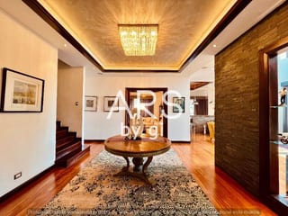 Lujoso Penthouse en zona 15 — miniatura 1 de 16