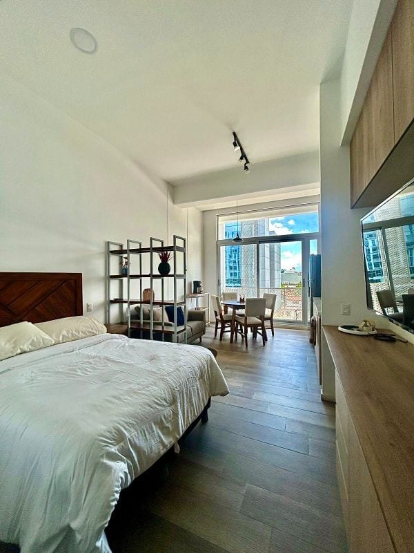 Moderno apartamento amueblado en venta zona 13 — foto 1 de 5