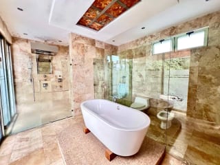 Residencia de Lujo en el Club de Golf más Exclusivo de Guatemala — miniatura 10 de 16