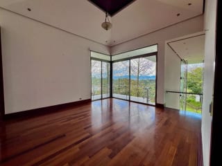 Residencia de Lujo en el Club de Golf más Exclusivo de Guatemala — miniatura 3 de 16