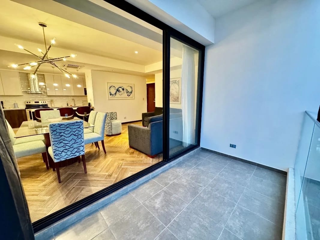Apartamento en venta amueblado 3 dormitorios y cuarto de servicios, zona 10 — foto 11 de 14