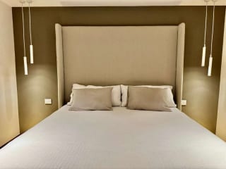 Apartamento en venta amueblado 3 dormitorios y cuarto de servicios, zona 10 — miniatura 2 de 14
