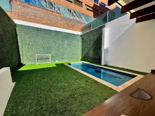 Casa moderna con piscina 4 habs / fuera de garita Z.14 — miniatura 3 de 16
