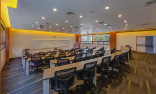 Interesante Propiedad en alquiler para Negocio, Academias, Universidades, Restaurantes, Negocios de Entretenimiento y más en zona 15. — miniatura 5 de 11