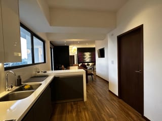 3 dormitorios, cuarto de servicio y sala familiar! — miniatura 14 de 14
