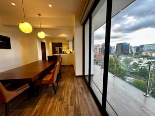 3 dormitorios, cuarto de servicio y sala familiar! — miniatura 12 de 14
