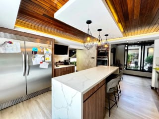 Casa exclusiva en alquiler en zona 10 – Ideal para embajada, family office u oficina privada de alto nivel — miniatura 8 de 16