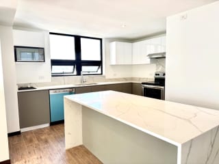 Apartamento de 3 dormitorios en venta z13 — miniatura 1 de 17