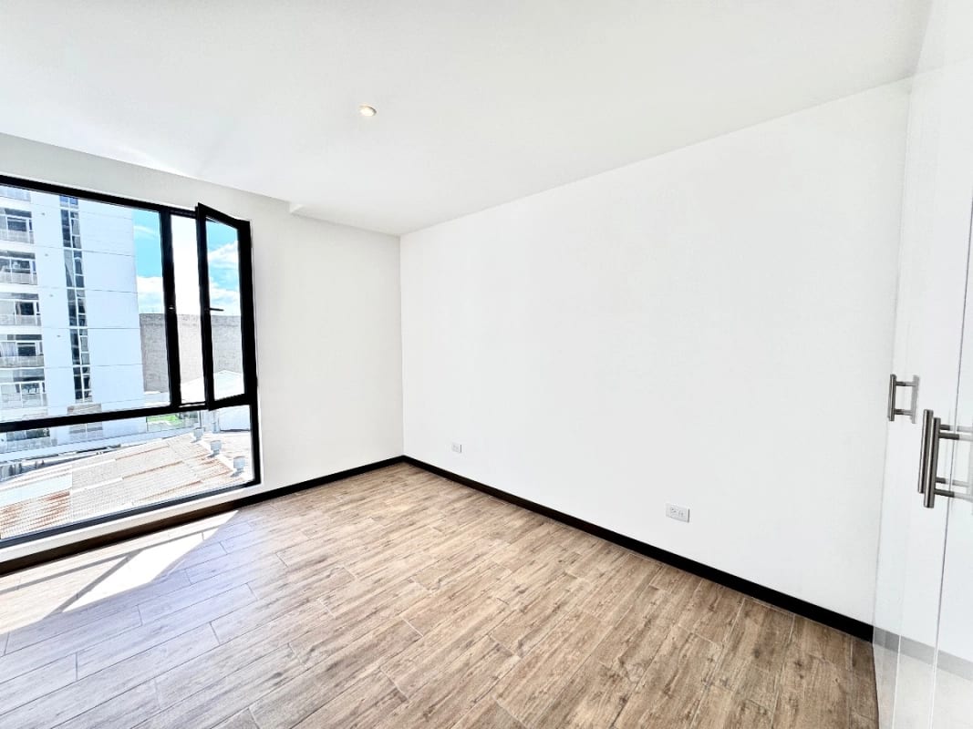 Apartamento de 3 dormitorios en venta z13 — foto 12 de 17