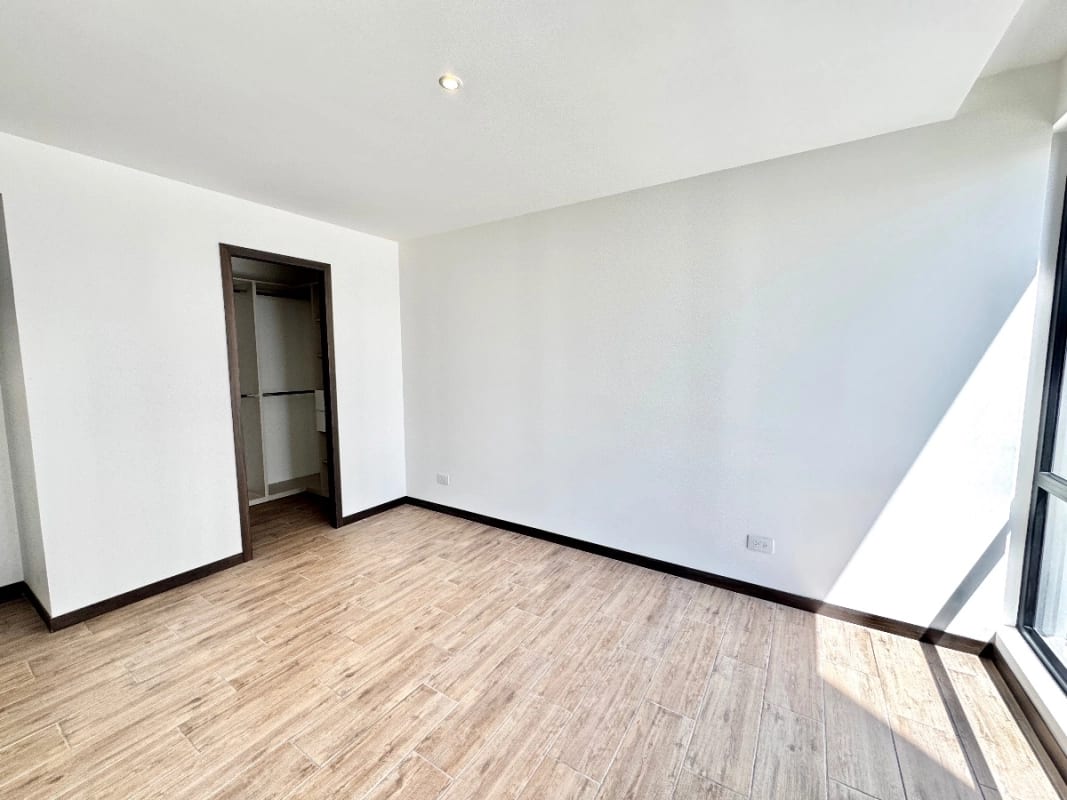 Apartamento de 3 dormitorios en venta z13 — foto 10 de 17