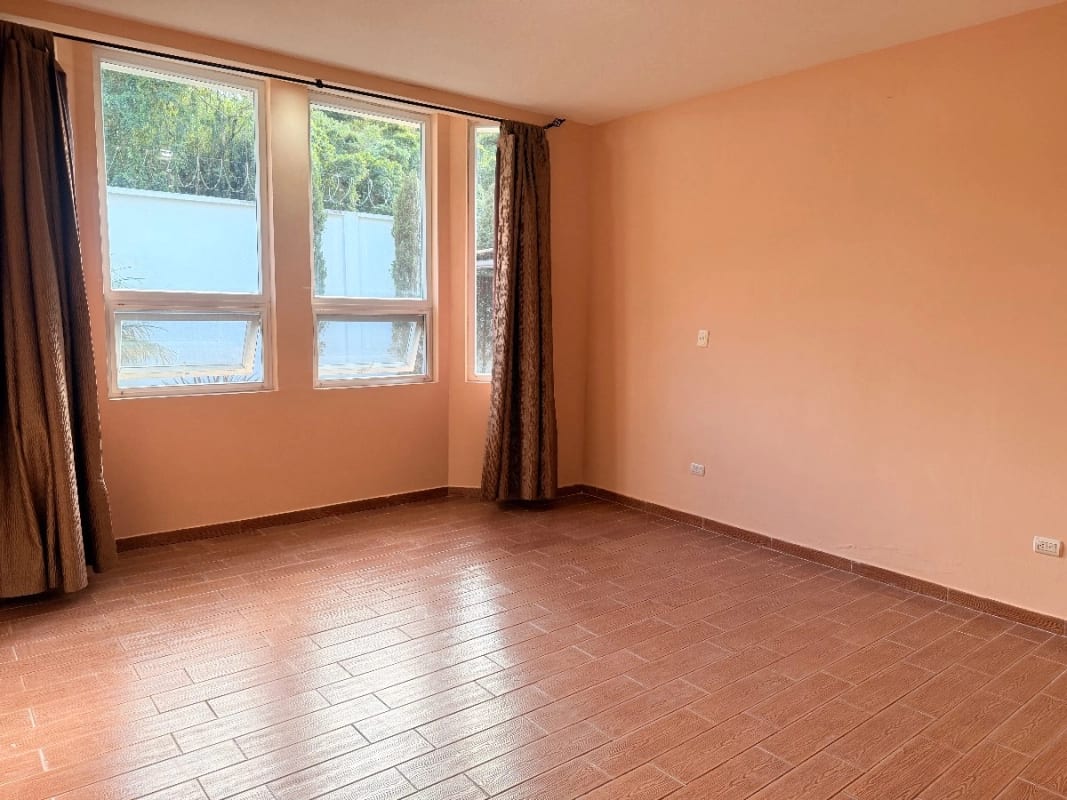 Casa de un nivel en venta en Condominio en Fraijanes — foto 3 de 7
