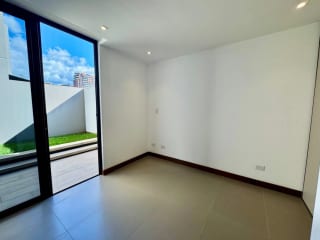 Apartamento en venta como casa en zona 13 — miniatura 11 de 15