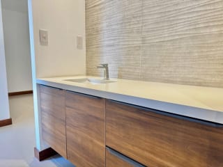 Apartamento de 3 dormitorios + cuarto de servicio en venta en zona 13 — miniatura 11 de 12