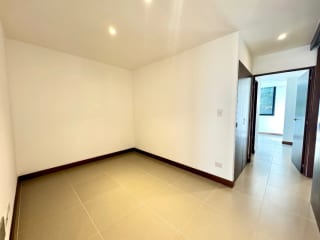 Apartamento de 3 dormitorios + cuarto de servicio en venta en zona 13 — miniatura 10 de 12
