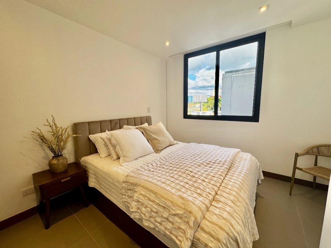 Apartamento de 2 dormitorios en venta en zona 13 — foto 10 de 17