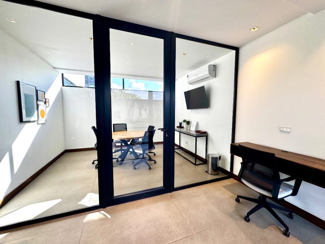 Apartamento de 2 dormitorios en venta en zona 13 — foto 6 de 10